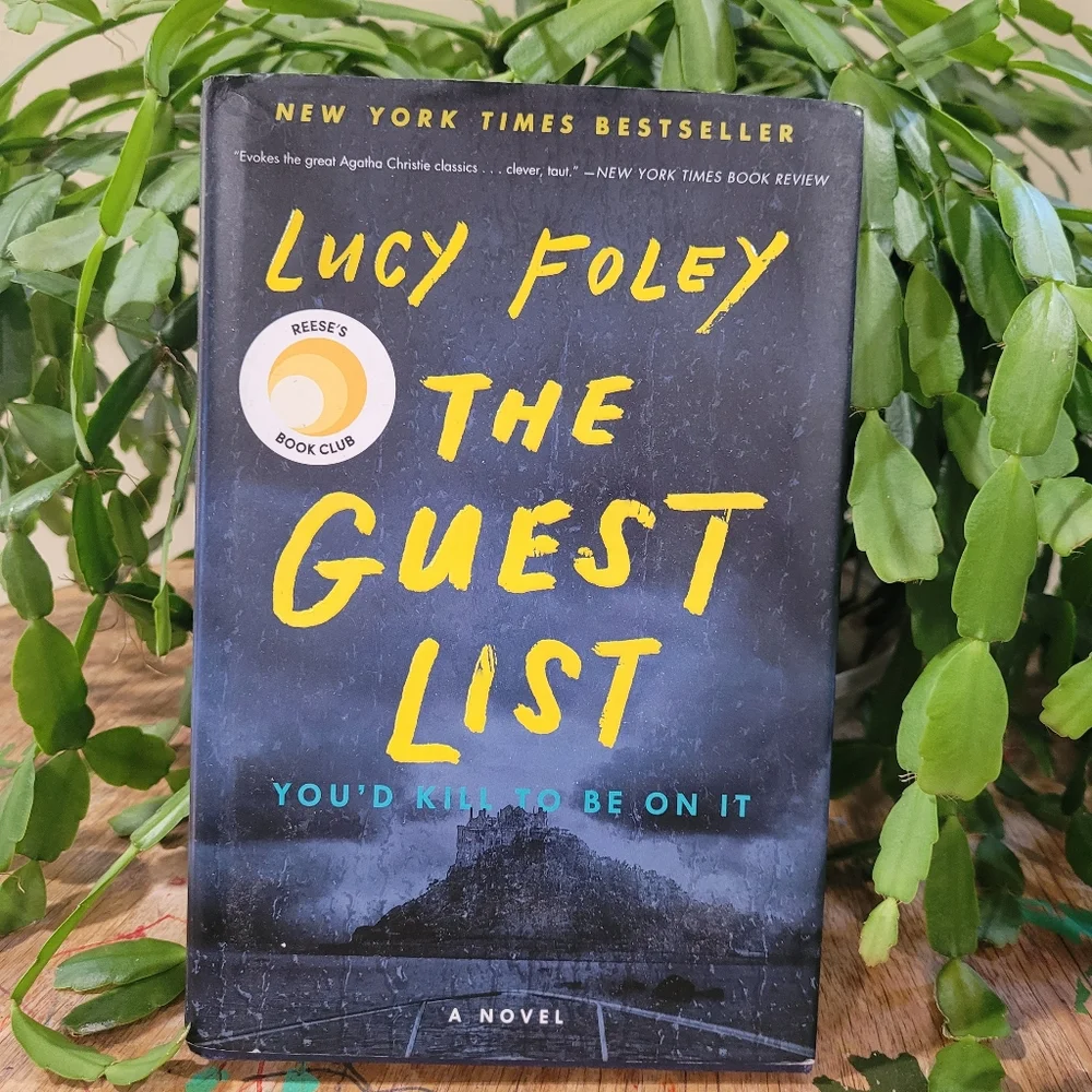 The Guest List By Lucy Foley Hardcover Book - Picture 1 of 6
